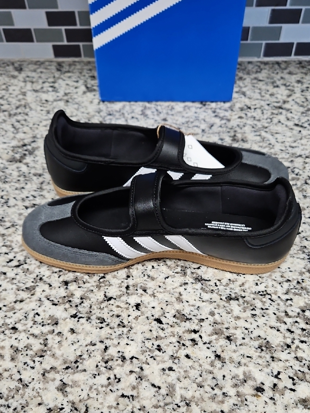 ADIDAS SAMBA JANE, BLACK, WMS 9 - Picture 2 of 4